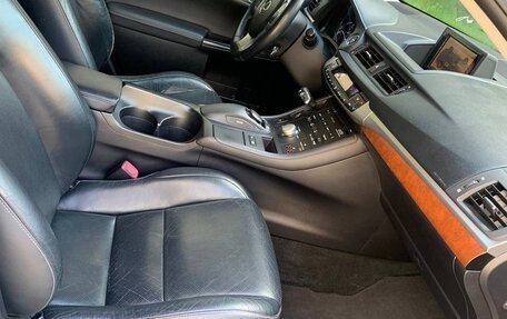 Lexus CT I рестайлинг, 2011 год, 1 675 000 рублей, 18 фотография