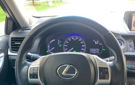 Lexus CT I рестайлинг, 2011 год, 1 675 000 рублей, 14 фотография