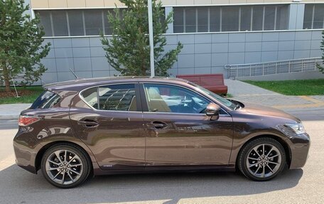 Lexus CT I рестайлинг, 2011 год, 1 675 000 рублей, 8 фотография