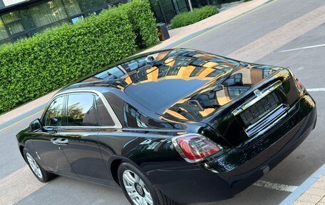 Rolls-Royce Ghost Series II рестайлинг, 2022 год, 36 000 000 рублей, 14 фотография