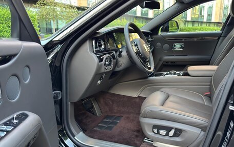 Rolls-Royce Ghost Series II рестайлинг, 2022 год, 36 000 000 рублей, 17 фотография
