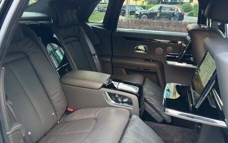 Rolls-Royce Ghost Series II рестайлинг, 2022 год, 36 000 000 рублей, 35 фотография