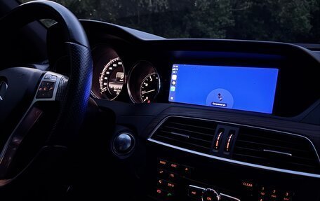 Mercedes-Benz C-Класс, 2012 год, 1 900 000 рублей, 15 фотография