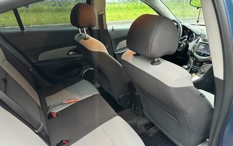 Chevrolet Cruze II, 2014 год, 900 000 рублей, 7 фотография