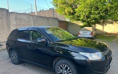Mitsubishi Outlander III рестайлинг 3, 2012 год, 1 120 000 рублей, 3 фотография