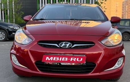 Hyundai Solaris II рестайлинг, 2011 год, 820 000 рублей, 6 фотография