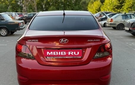 Hyundai Solaris II рестайлинг, 2011 год, 820 000 рублей, 4 фотография