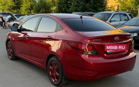 Hyundai Solaris II рестайлинг, 2011 год, 820 000 рублей, 5 фотография