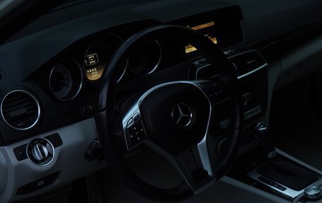 Mercedes-Benz C-Класс, 2012 год, 2 000 000 рублей, 24 фотография