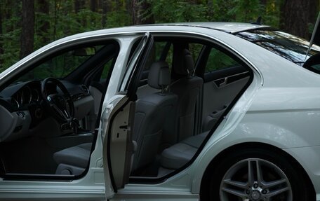 Mercedes-Benz C-Класс, 2012 год, 2 000 000 рублей, 30 фотография