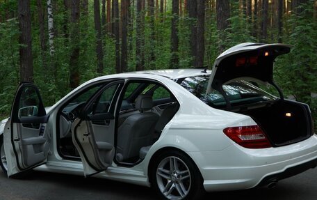 Mercedes-Benz C-Класс, 2012 год, 2 000 000 рублей, 31 фотография