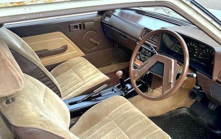 Toyota Carina, 1984 год, 525 000 рублей, 4 фотография