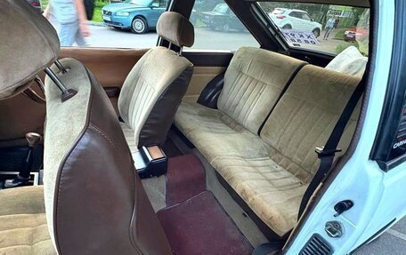 Toyota Carina, 1984 год, 525 000 рублей, 10 фотография
