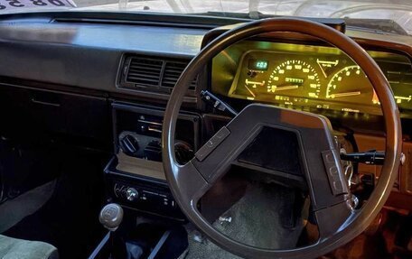 Toyota Carina, 1984 год, 525 000 рублей, 8 фотография