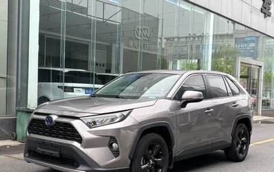 Toyota RAV4, 2022 год, 2 800 000 рублей, 1 фотография
