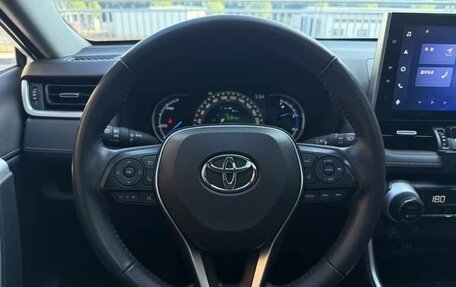 Toyota RAV4, 2022 год, 2 850 000 рублей, 9 фотография