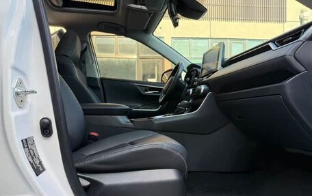 Toyota RAV4, 2022 год, 2 850 000 рублей, 10 фотография
