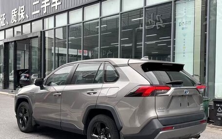 Toyota RAV4, 2022 год, 2 800 000 рублей, 2 фотография