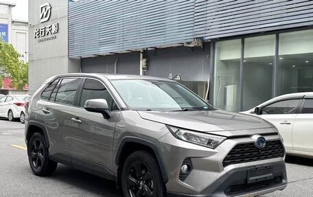Toyota RAV4, 2022 год, 2 800 000 рублей, 6 фотография