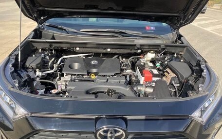 Toyota RAV4, 2021 год, 2 790 000 рублей, 17 фотография
