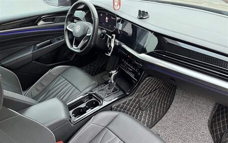 Volkswagen Passat B8 рестайлинг, 2021 год, 2 500 000 рублей, 15 фотография