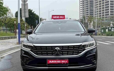 Volkswagen Passat B8 рестайлинг, 2021 год, 2 500 000 рублей, 5 фотография