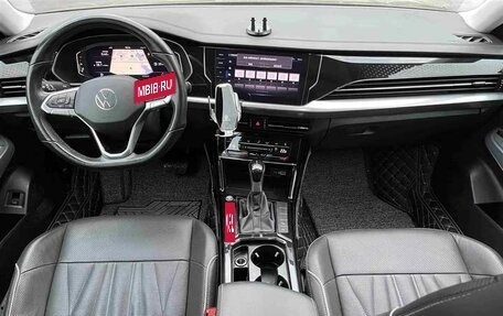 Volkswagen Passat B8 рестайлинг, 2021 год, 2 500 000 рублей, 8 фотография