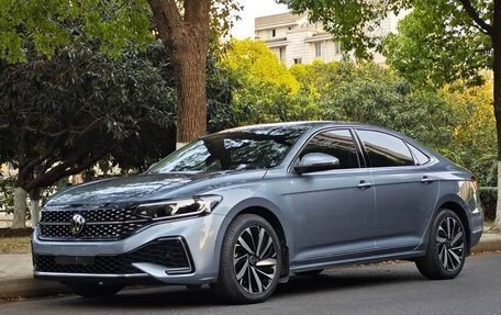 Volkswagen Passat B8 рестайлинг, 2021 год, 2 450 000 рублей, 1 фотография