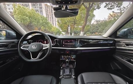Volkswagen Passat B8 рестайлинг, 2021 год, 2 450 000 рублей, 6 фотография
