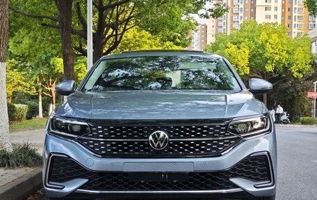Volkswagen Passat B8 рестайлинг, 2021 год, 2 450 000 рублей, 3 фотография