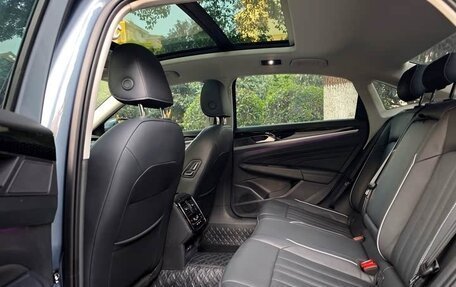 Volkswagen Passat B8 рестайлинг, 2021 год, 2 450 000 рублей, 10 фотография