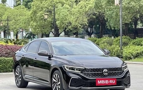 Volkswagen Passat B8 рестайлинг, 2022 год, 2 550 000 рублей, 6 фотография
