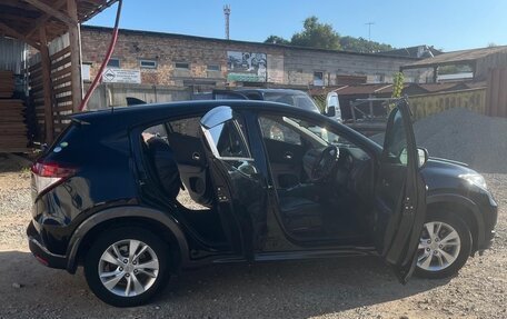 Honda Vezel, 2015 год, 1 350 000 рублей, 11 фотография