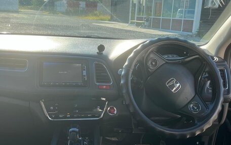 Honda Vezel, 2015 год, 1 350 000 рублей, 14 фотография