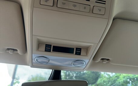 Volkswagen Multivan T6 рестайлинг, 2018 год, 4 180 000 рублей, 25 фотография