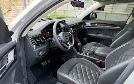 Volkswagen Teramont I, 2020 год, 2 900 000 рублей, 13 фотография