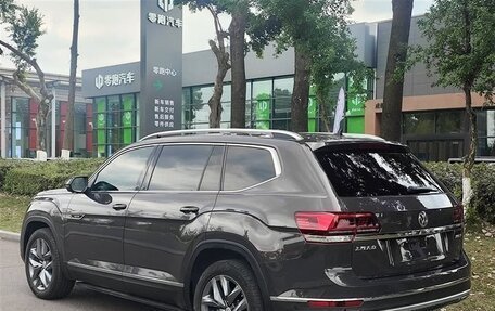 Volkswagen Teramont I, 2021 год, 3 090 000 рублей, 2 фотография