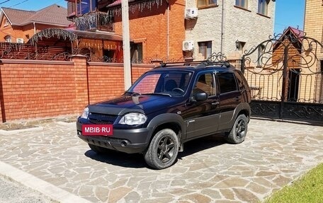 Chevrolet Niva I рестайлинг, 2004 год, 300 000 рублей, 5 фотография