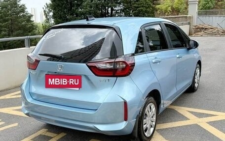 Honda Fit, 2021 год, 1 250 000 рублей, 5 фотография