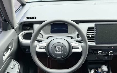 Honda Fit, 2021 год, 1 250 000 рублей, 7 фотография