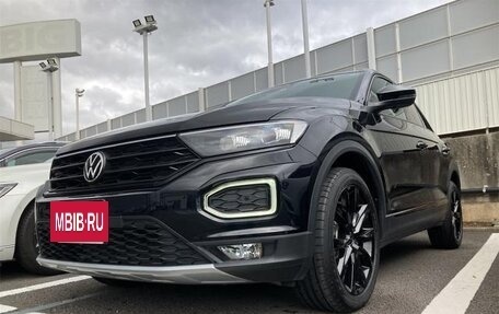 Volkswagen T-Roc I, 2022 год, 1 400 000 рублей, 2 фотография