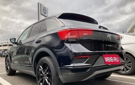 Volkswagen T-Roc I, 2022 год, 1 400 000 рублей, 9 фотография