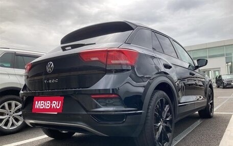 Volkswagen T-Roc I, 2022 год, 1 400 000 рублей, 7 фотография