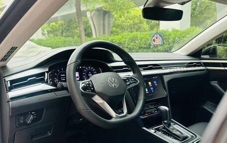 Volkswagen Passat CC, 2022 год, 2 490 000 рублей, 10 фотография