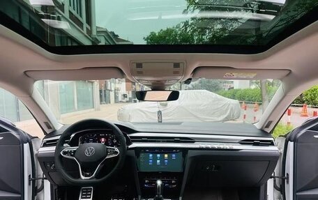 Volkswagen Passat CC, 2022 год, 2 490 000 рублей, 14 фотография