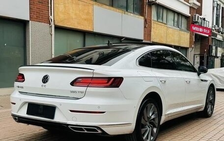 Volkswagen Passat CC, 2022 год, 2 490 000 рублей, 5 фотография