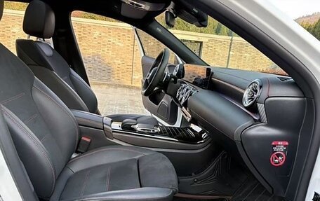 Mercedes-Benz A-Класс, 2021 год, 1 810 000 рублей, 8 фотография
