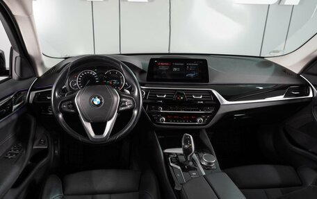 BMW 5 серия, 2018 год, 3 289 000 рублей, 6 фотография