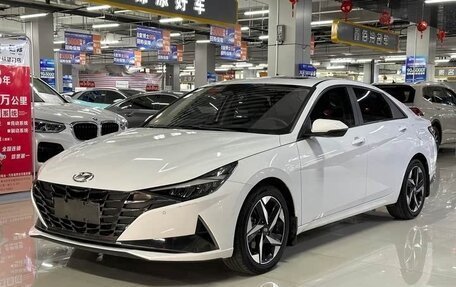 Hyundai Elantra, 2022 год, 1 400 000 рублей, 3 фотография