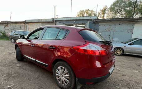 Renault Megane III, 2011 год, 850 000 рублей, 6 фотография